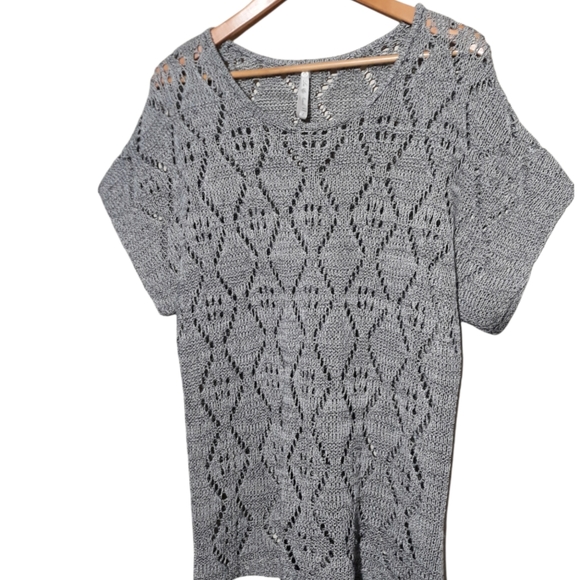 Leo and Nicole womens top size L - Picture 3 of 5